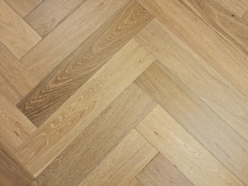 Elka - Light Smoked Oak Herringbone (€89.99/m2)