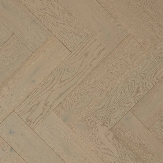 Furlong - Platinum Oak WH6 Herringbone (€84.99/m2)